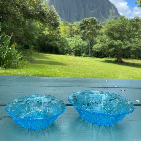 Blue Glass Serving Bowls Set Of 2 Snowflakes Stars Ruffled Rim Vintage - Picture 2 of 14